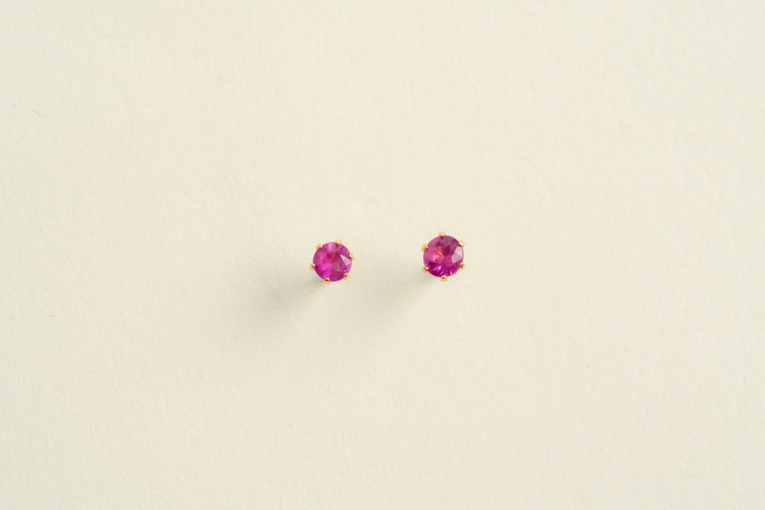 Lampone Ruby Studs