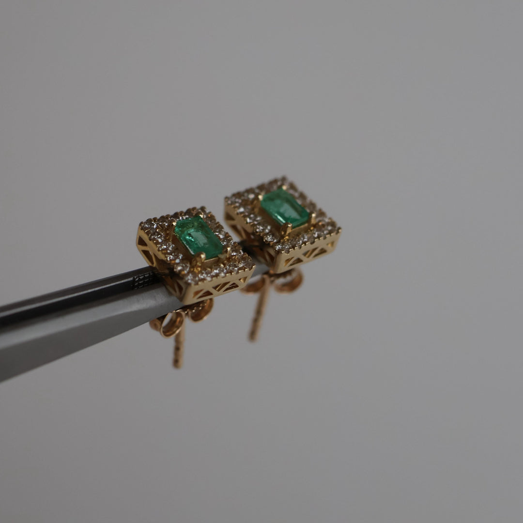 Cuadrado Emerald Diamond Studs