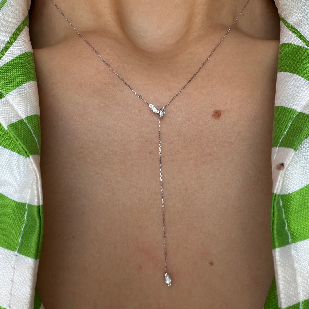 Marquise tres diamond lariat white