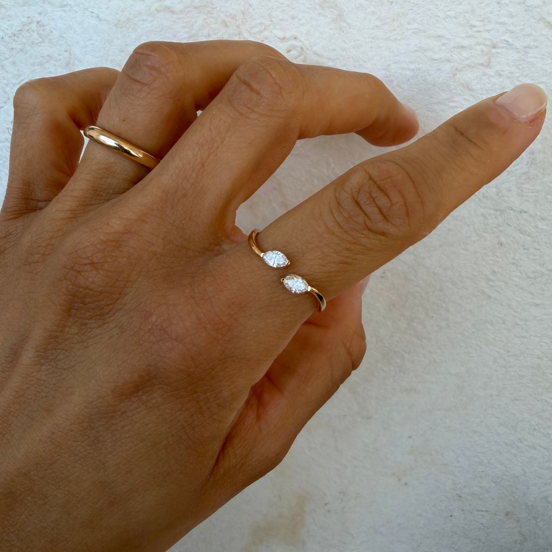 Dos Marquise Ring
