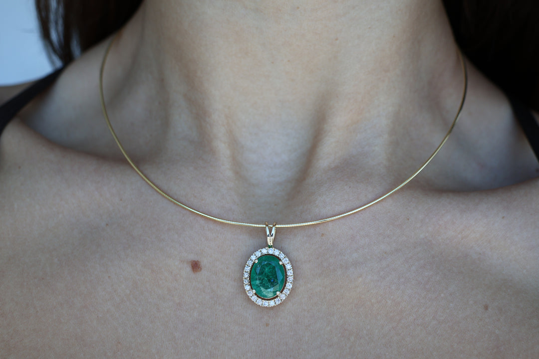 The Heiress Emerald Pendant