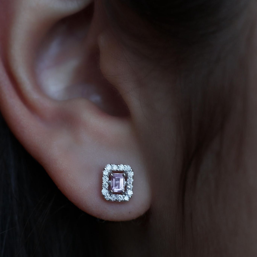 Cuadro Pink Sapphire Studs